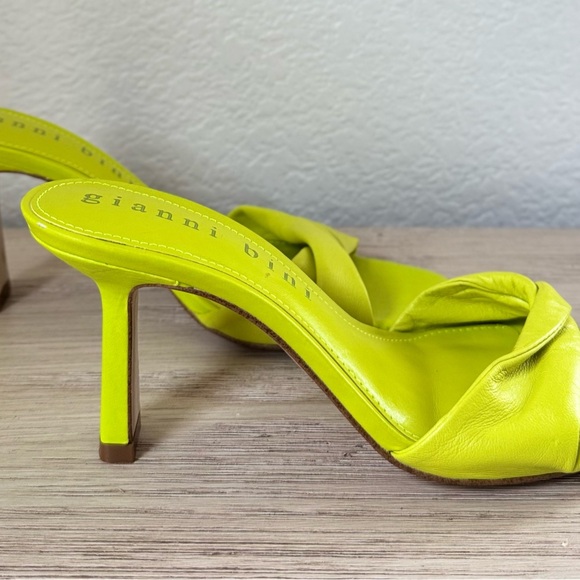 Gianni Bini Chartreuse Heeled Sandals Green. Size 6.5 - Picture 3 of 7